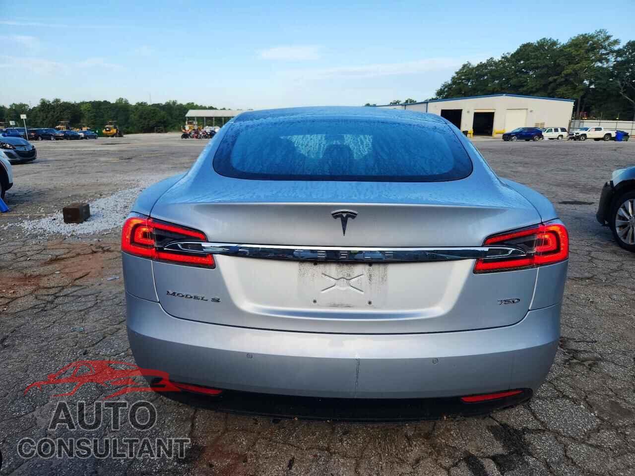TESLA MODEL S 2017 - 5YJSA1E26HF207009