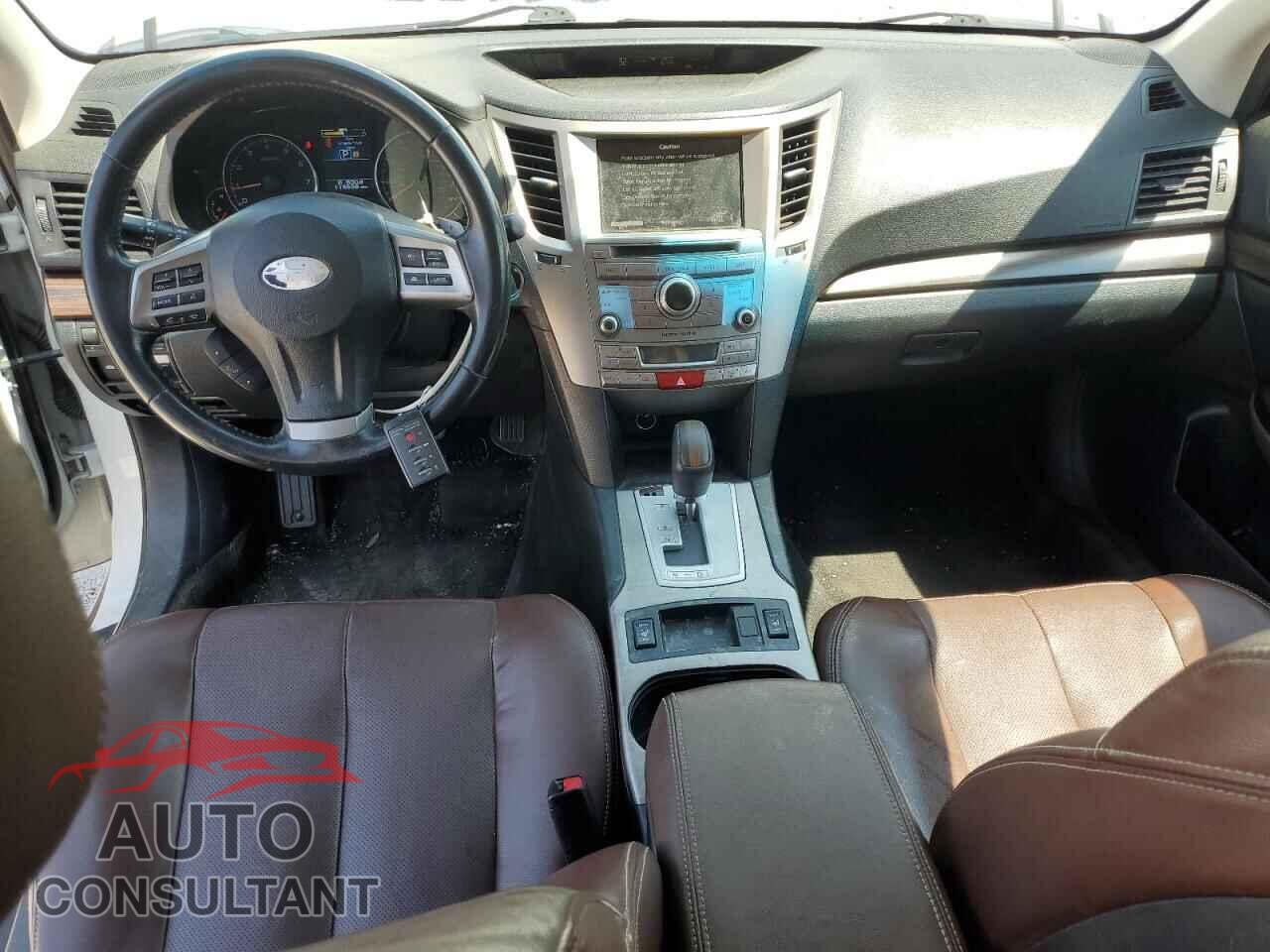 SUBARU OUTBACK 2014 - 4S4BRBPC5E3280560