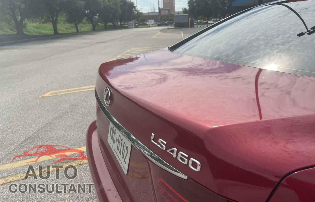 LEXUS LS460 2015 - JTHBL5EF8F5135294