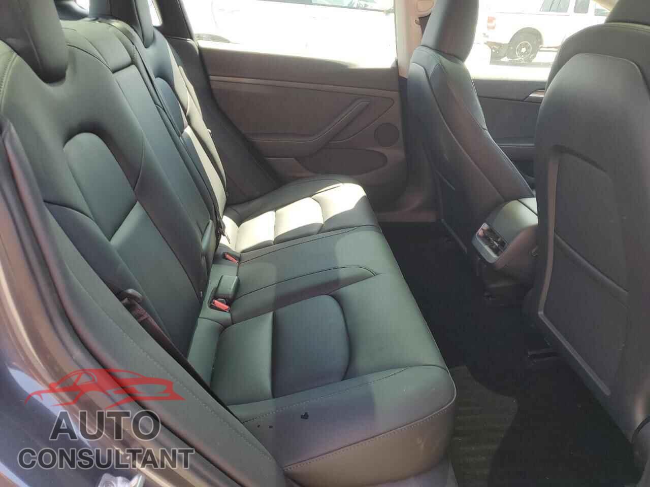 TESLA MODEL 3 2023 - 5YJ3E1EA0PF608568