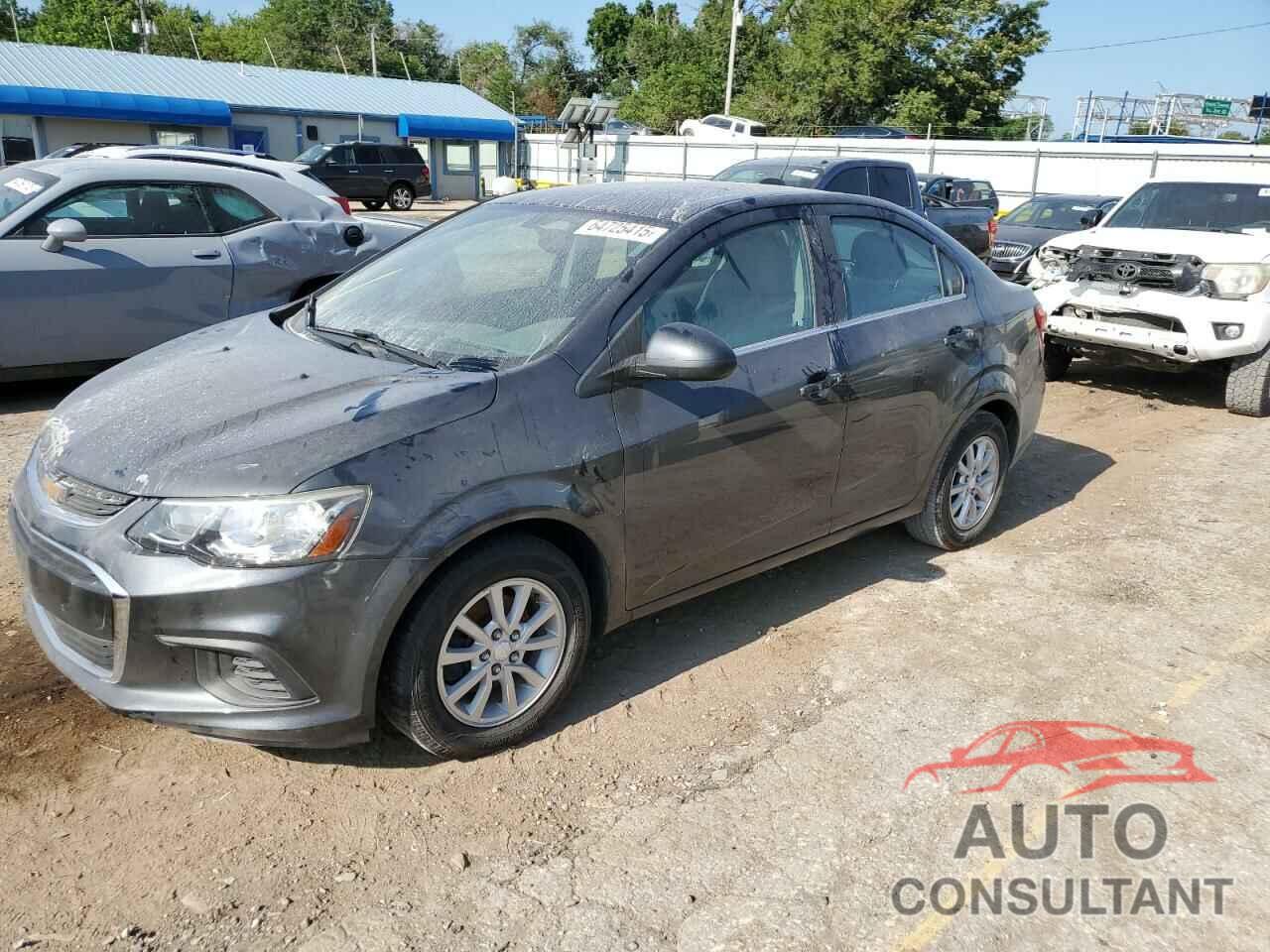 CHEVROLET SONIC 2018 - 1G1JD5SH7J4108546