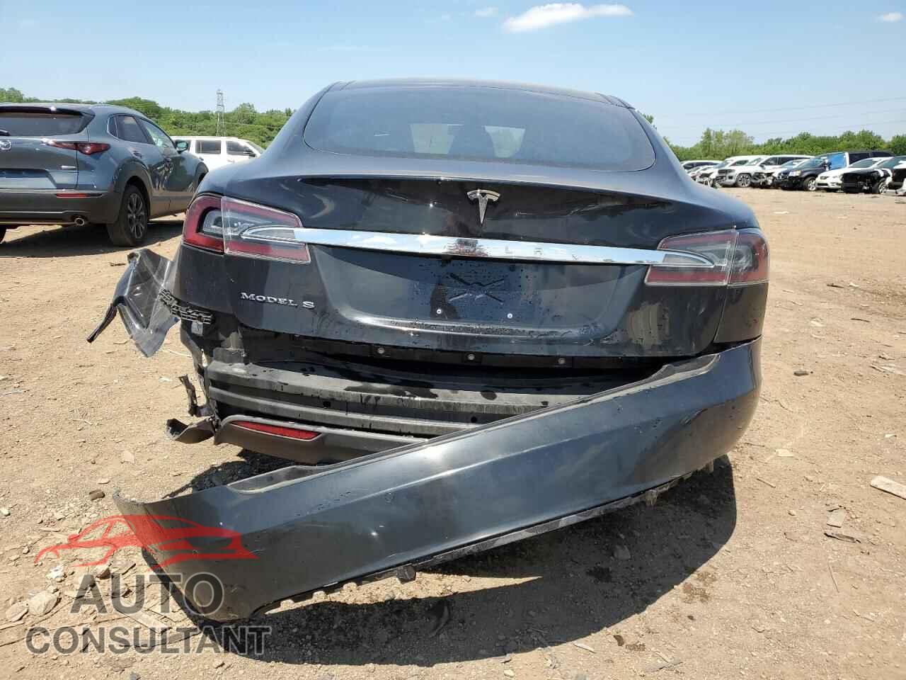 TESLA MODEL S 2015 - 5YJSA1S22FF091146