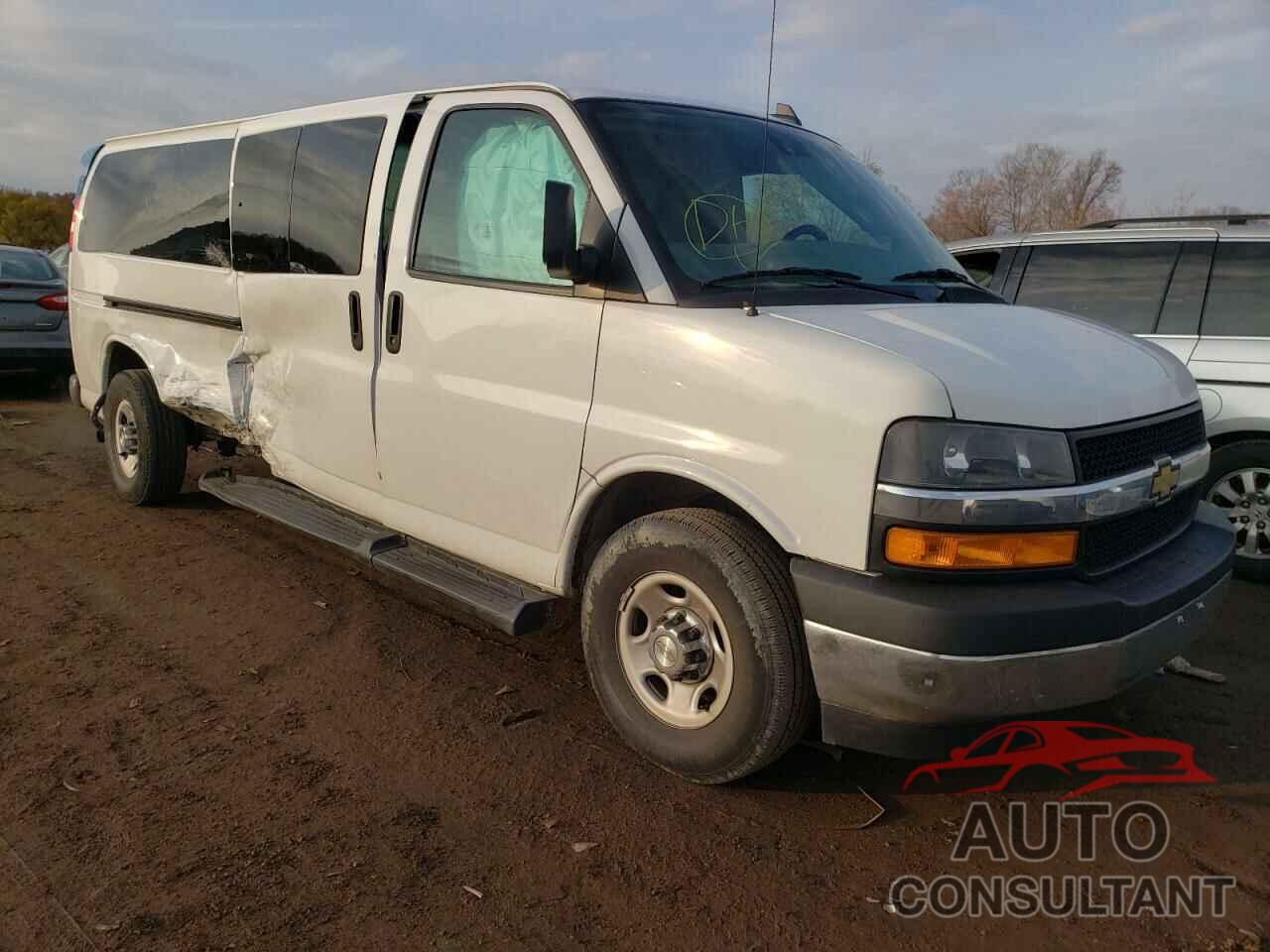 CHEVROLET EXPRESS 2019 - 1GAZGPFG9K1267191