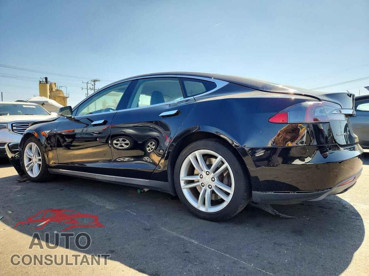 TESLA MODEL S 2015 - 5YJSA1E10FF103135