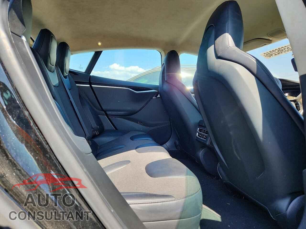 TESLA MODEL S 2015 - 5YJSA1E10FF103135