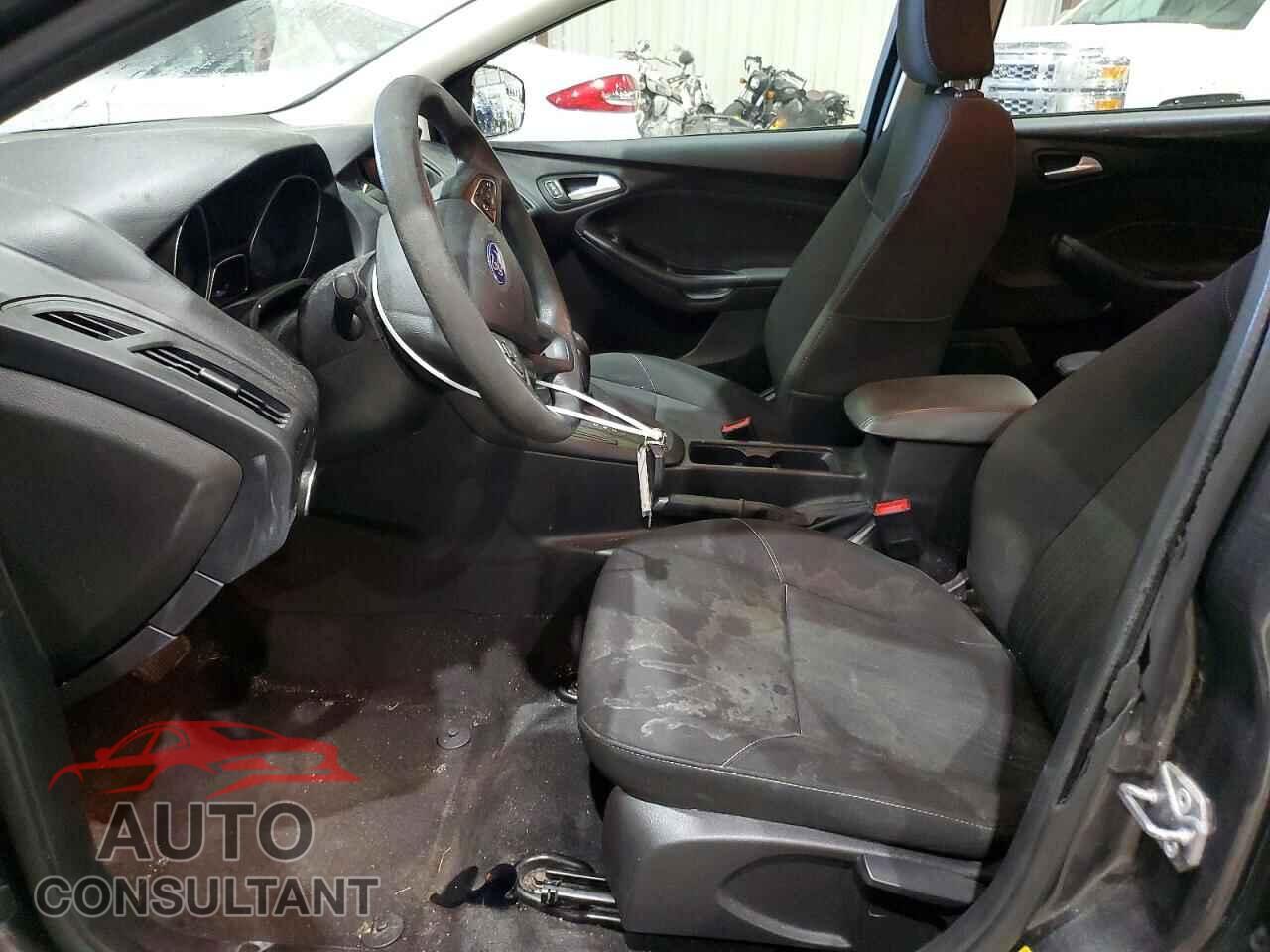 FORD FOCUS 2017 - 1FADP3F2XHL320112