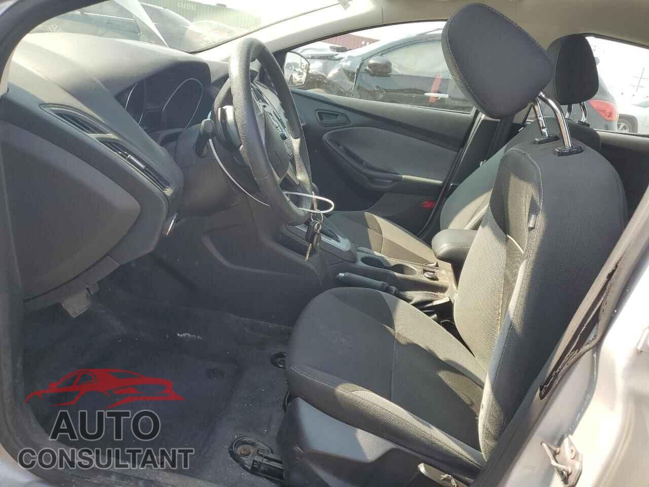 FORD FOCUS 2012 - 1FAHP3K2XCL179543