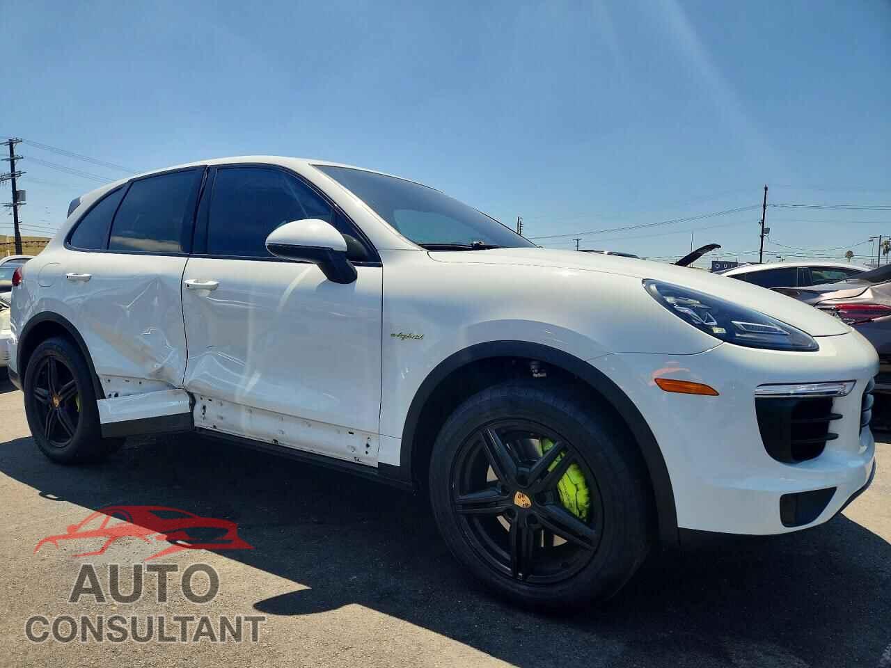 PORSCHE CAYENNE 2016 - WP1AE2A26GLA62284