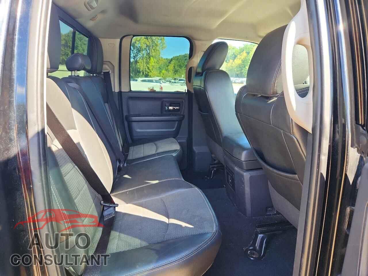 DODGE RAM 1500 2012 - 1C6RD7HT1CS141193