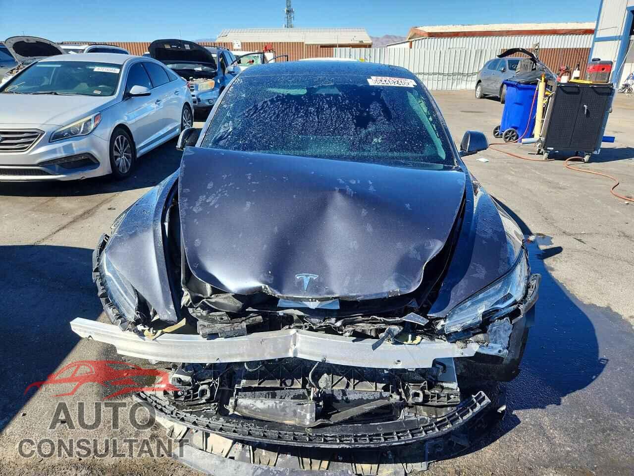 TESLA MODEL 3 2024 - 5YJ3E1EA6RF724151