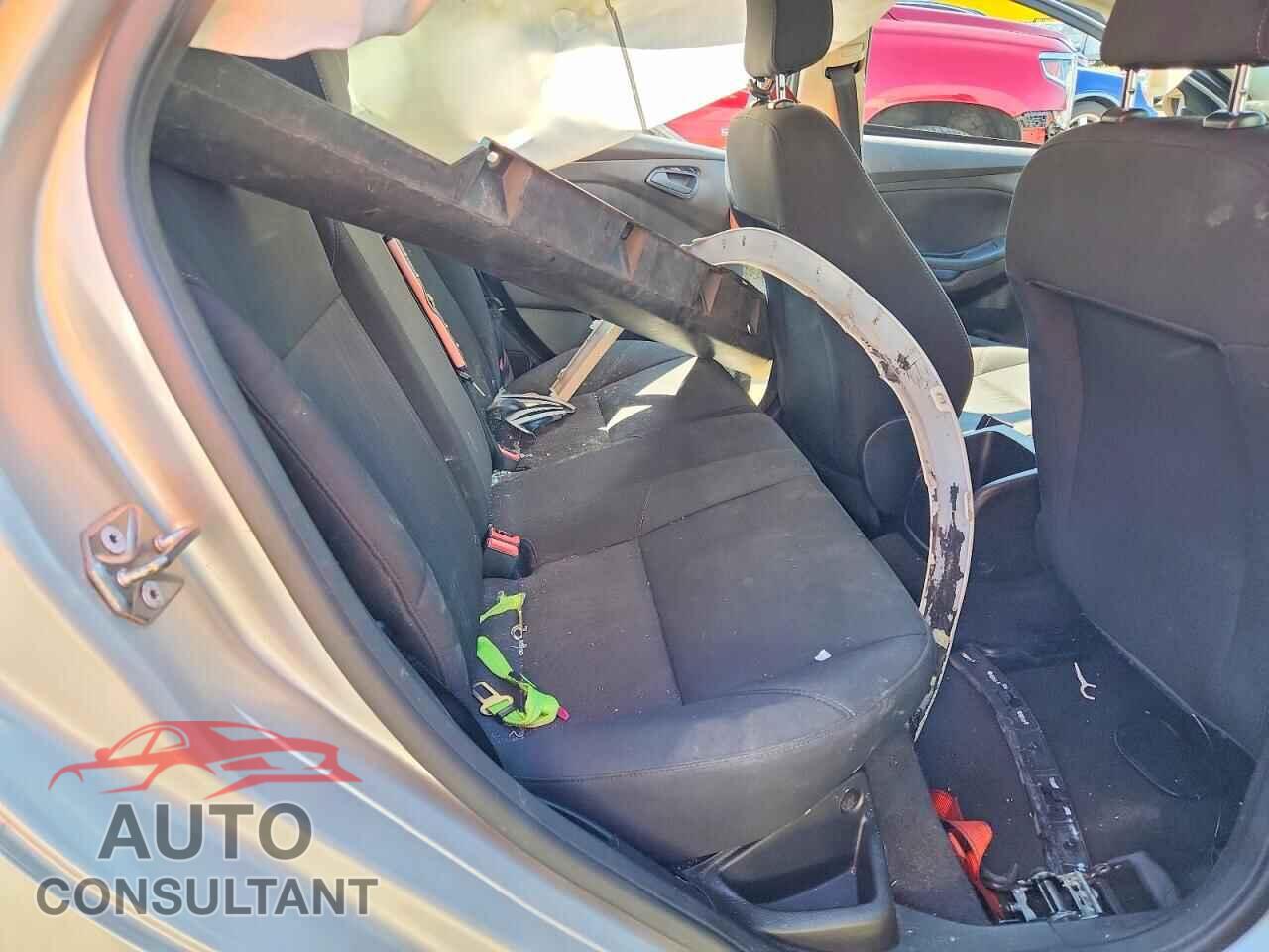 FORD FOCUS 2016 - 1FADP3E26GL356864