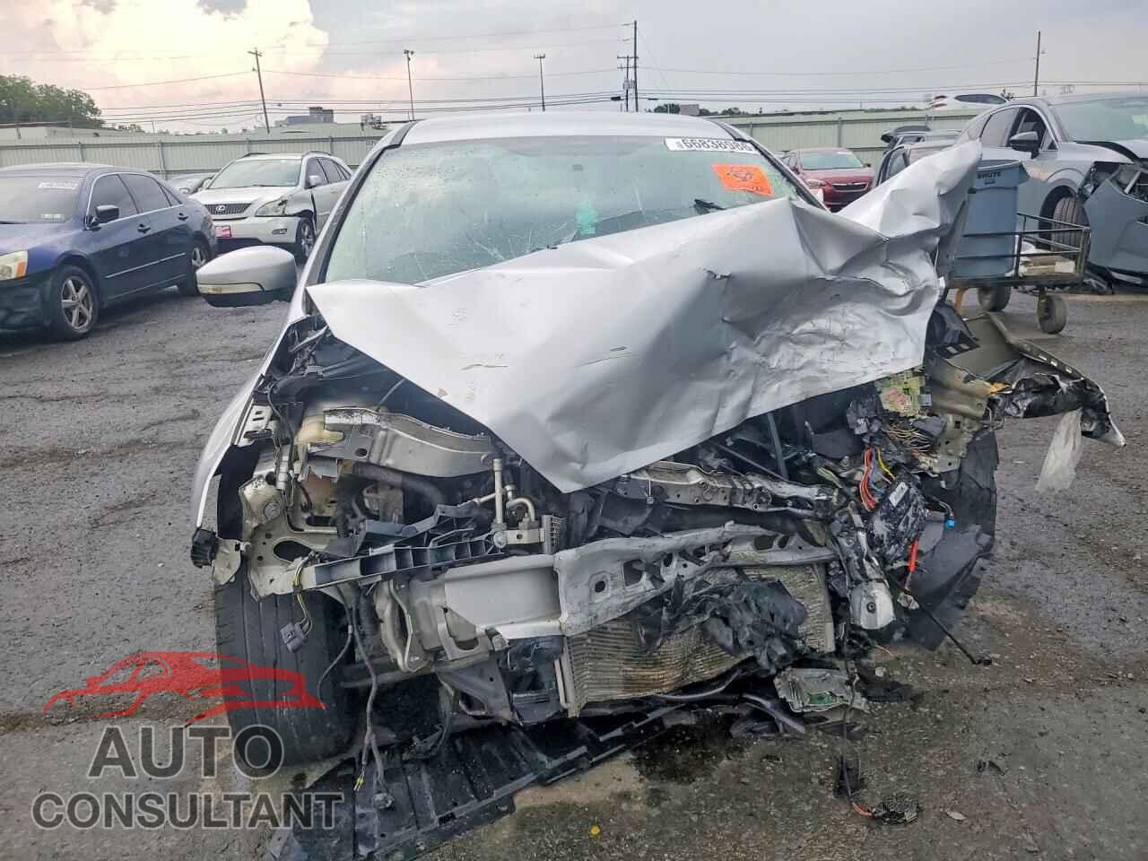 FORD FOCUS 2017 - 1FADP3F24HL201262