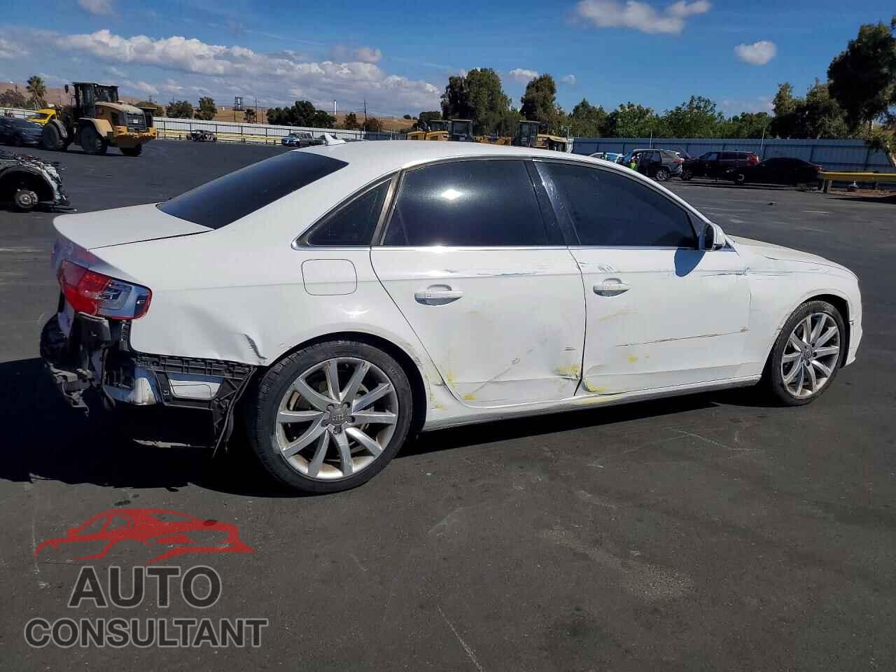 AUDI A4 2013 - WAUFFAFL5DN029645