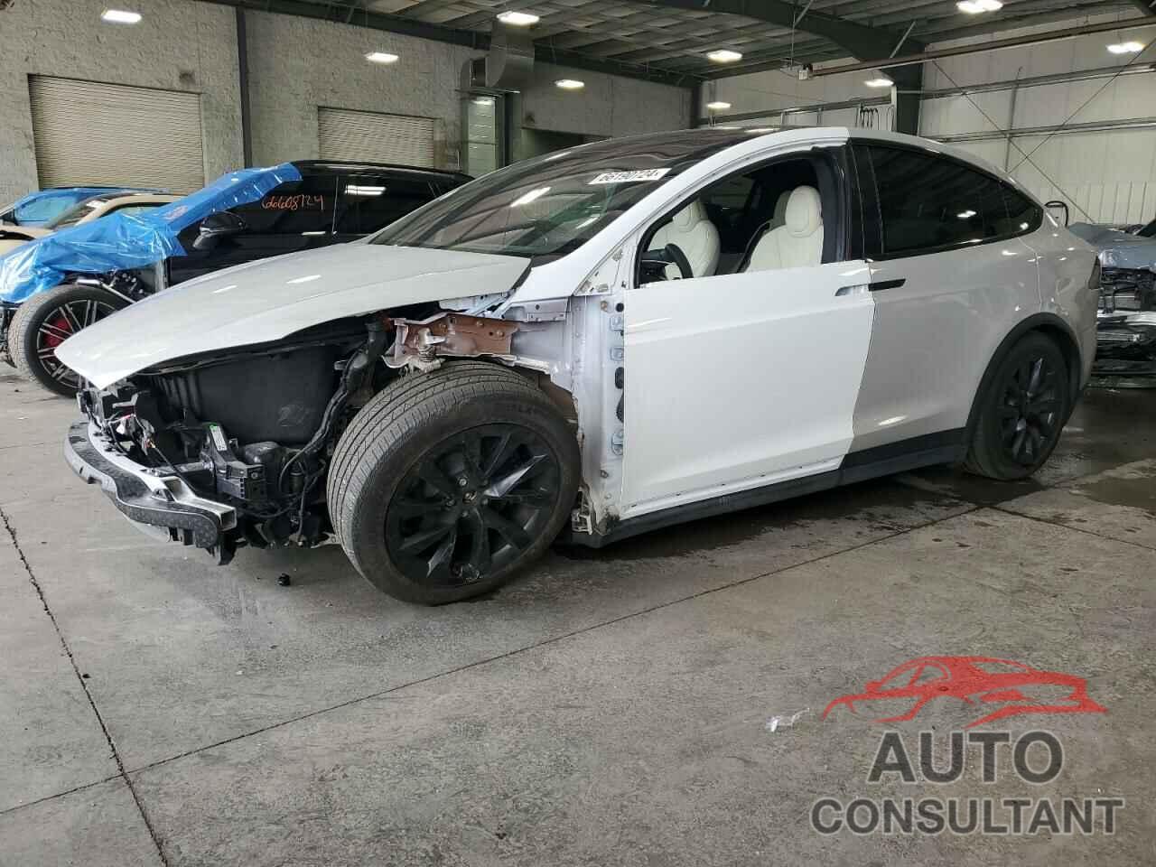 TESLA MODEL X 2022 - 7SAXCBE54NF364133