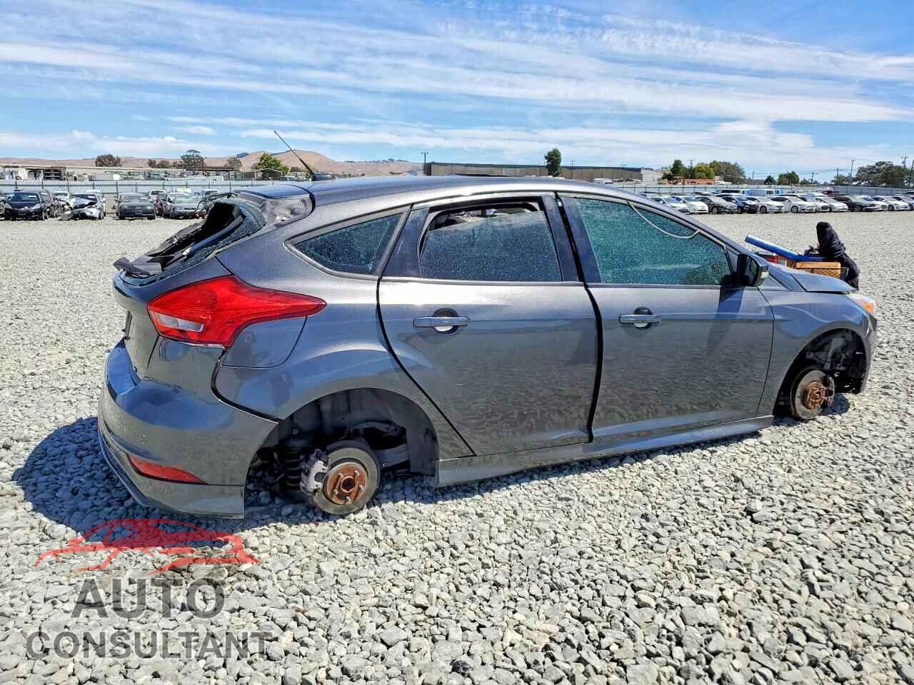 FORD FOCUS 2016 - 1FADP3K20GL234683