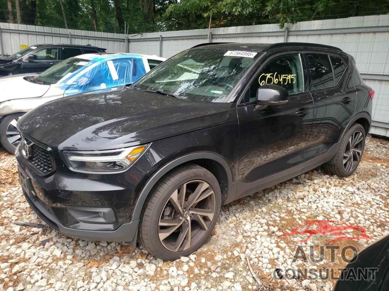 VOLVO XC40 2021 - YV4162UM7M2556664