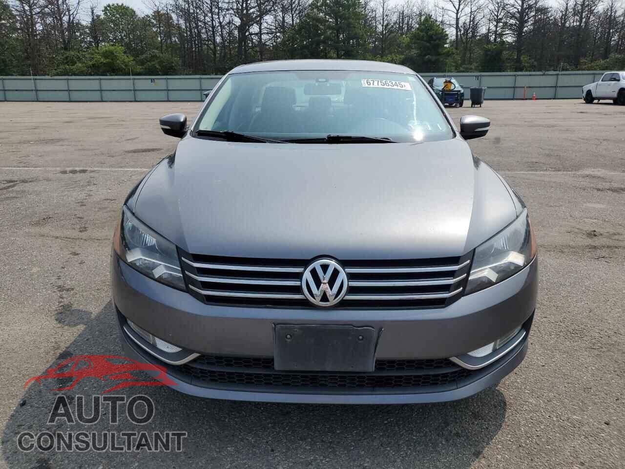 VOLKSWAGEN PASSAT 2015 - 1VWAT7A37FC111498