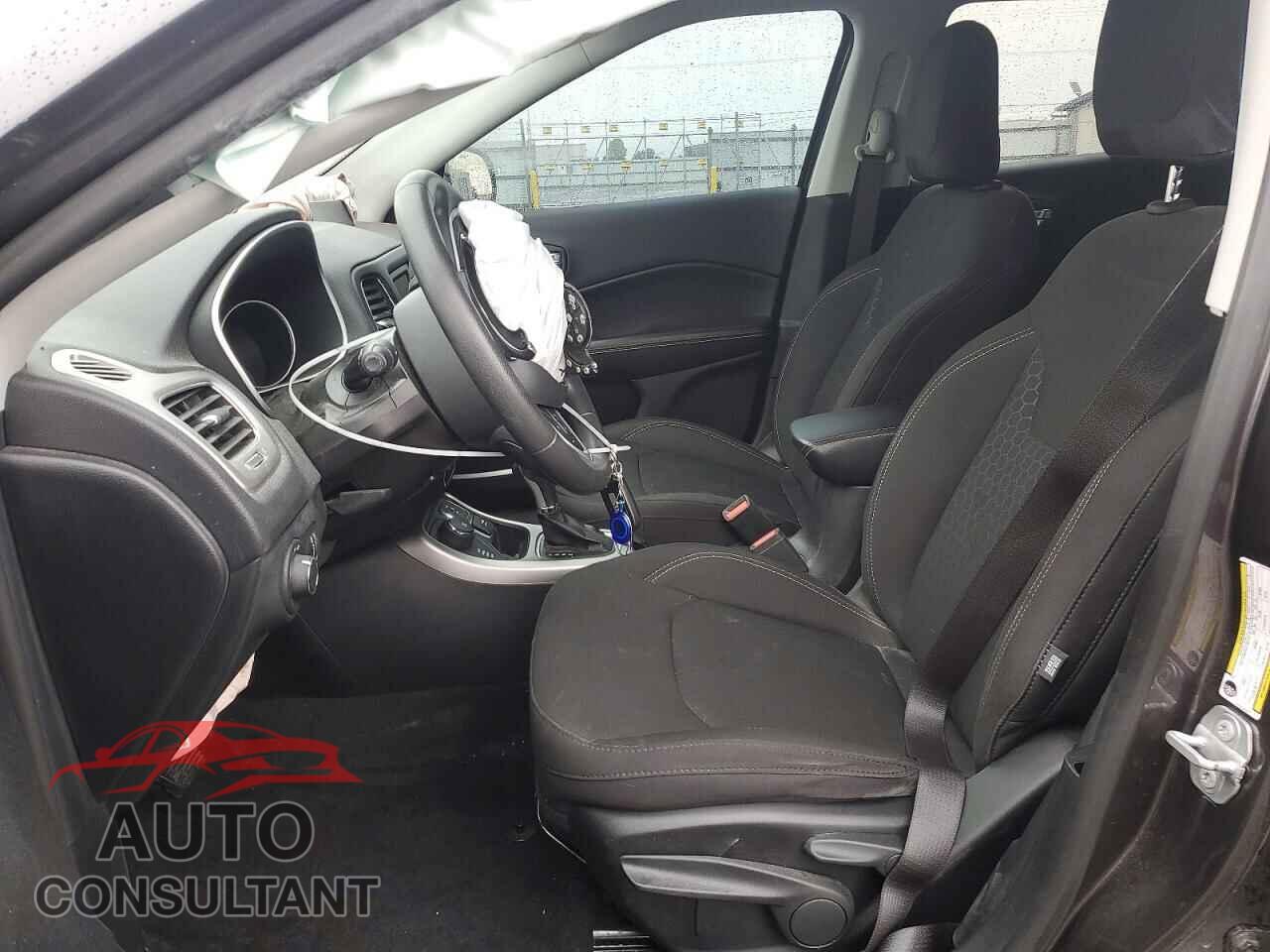 JEEP COMPASS 2018 - 3C4NJDAB8JT481663