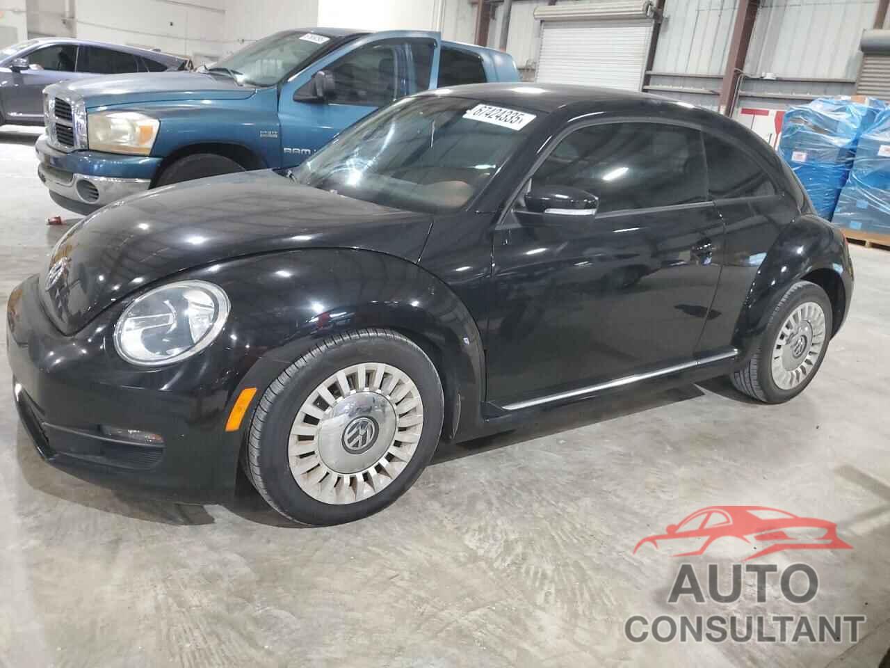 VOLKSWAGEN BEETLE 2015 - 3VWJ17AT0FM646175