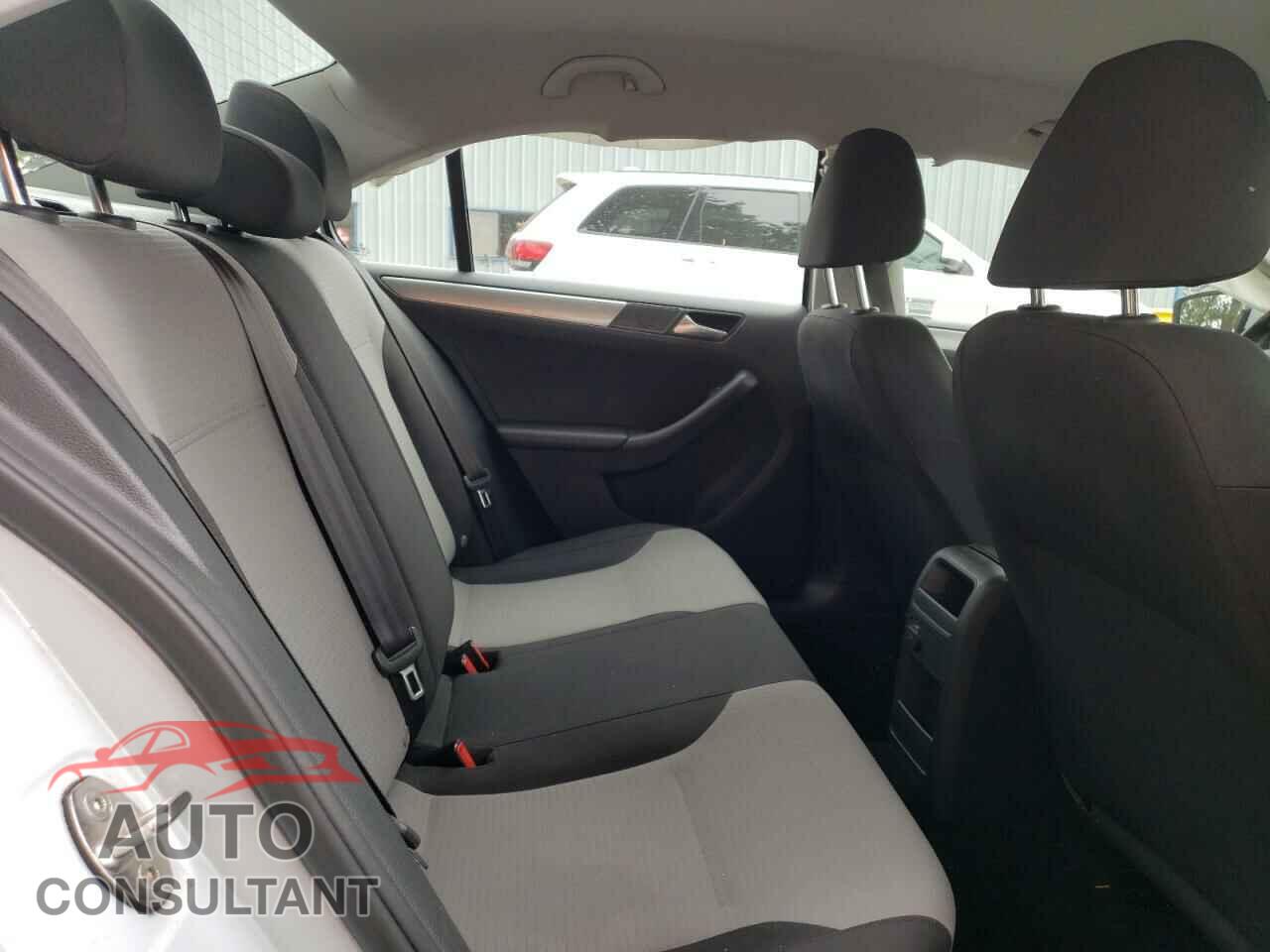 VOLKSWAGEN JETTA 2017 - 3VW2B7AJ5HM336056