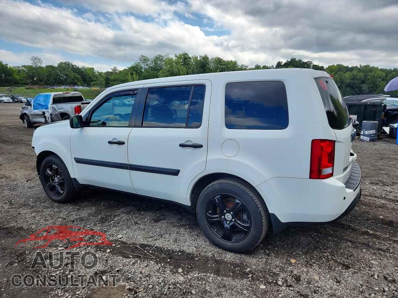 HONDA PILOT 2015 - 5FNYF4H26FB005633
