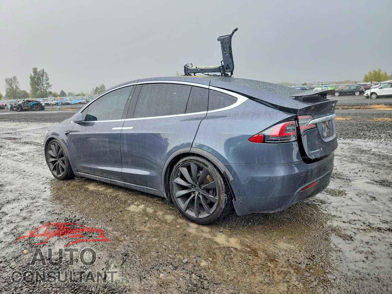 TESLA MODEL X 2017 - 5YJXCDE22HF044800