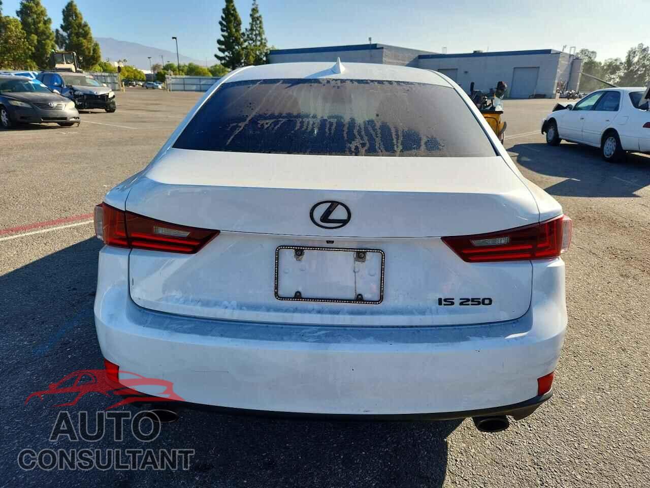 LEXUS IS 2014 - JTHBF1D2XE5032794