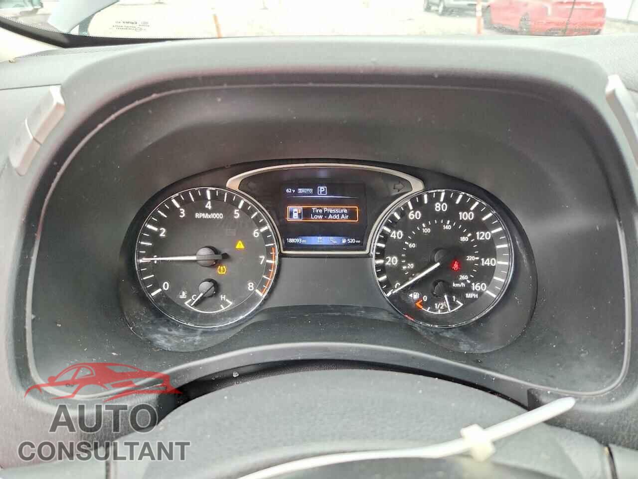 NISSAN PATHFINDER 2019 - 5N1DR2MM3KC617020