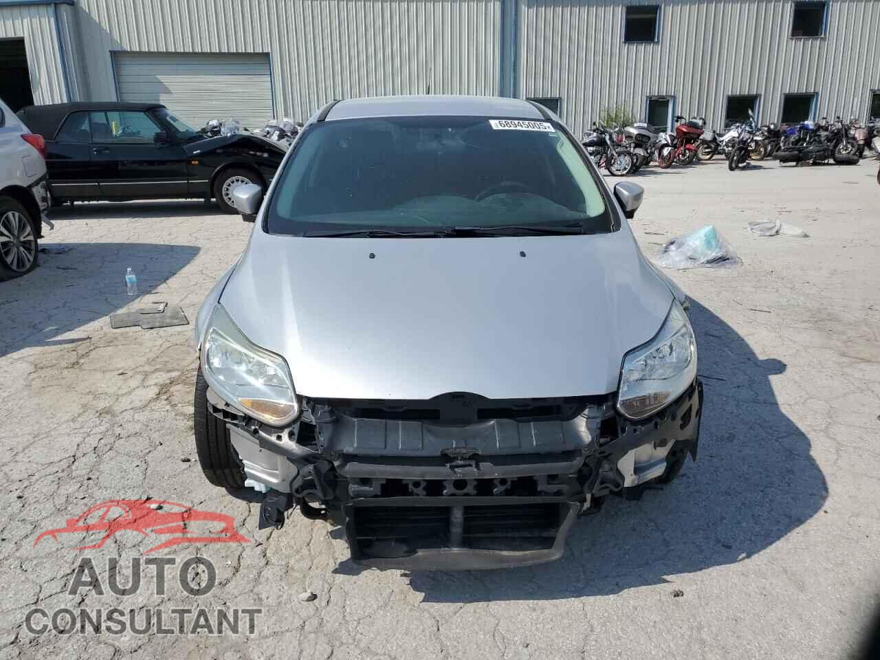 FORD FOCUS 2014 - 1FADP3K26EL399005
