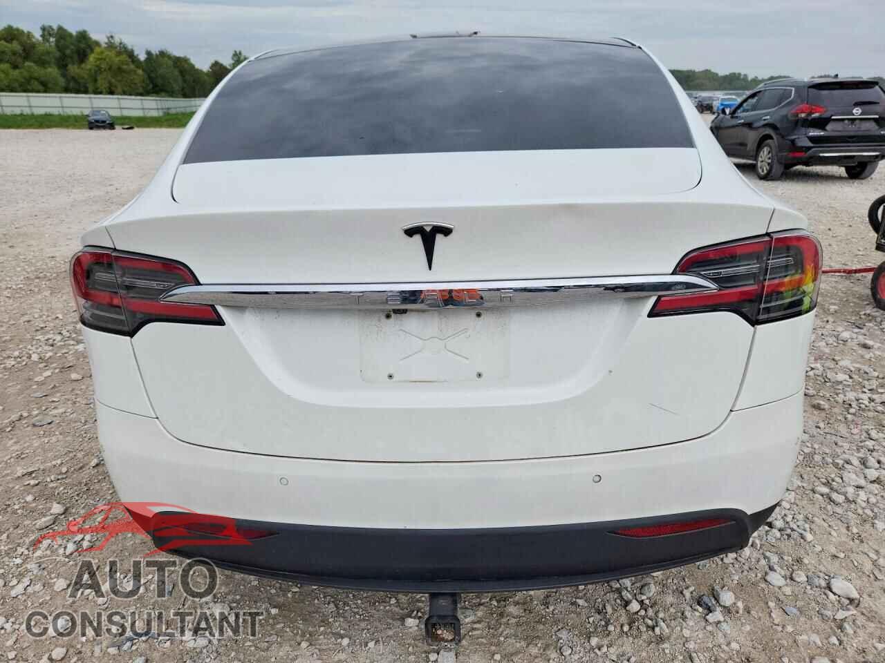 TESLA MODEL X 2016 - 5YJXCBE41GFS00247