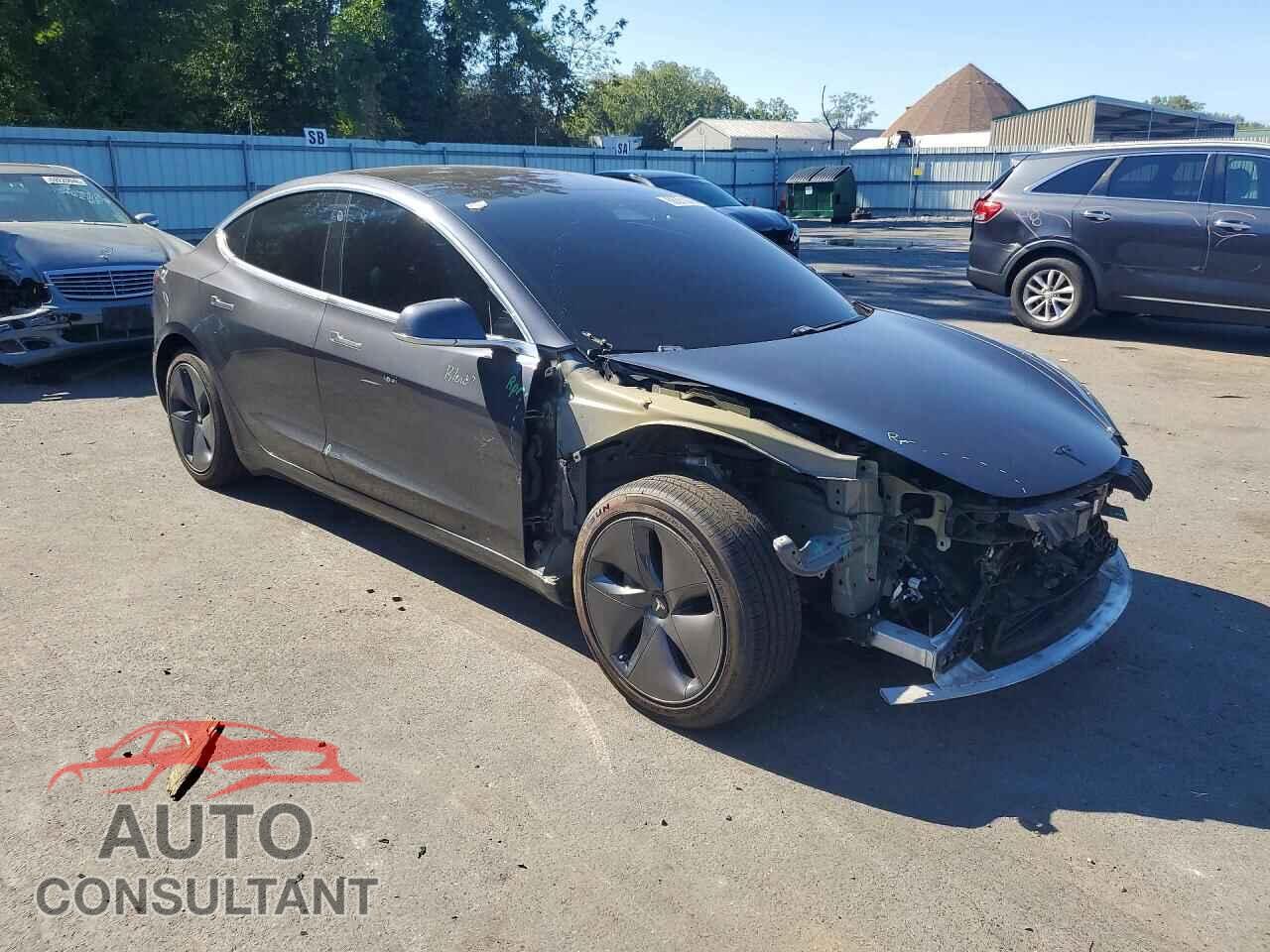TESLA MODEL 3 2018 - 5YJ3E1EA8JF056731