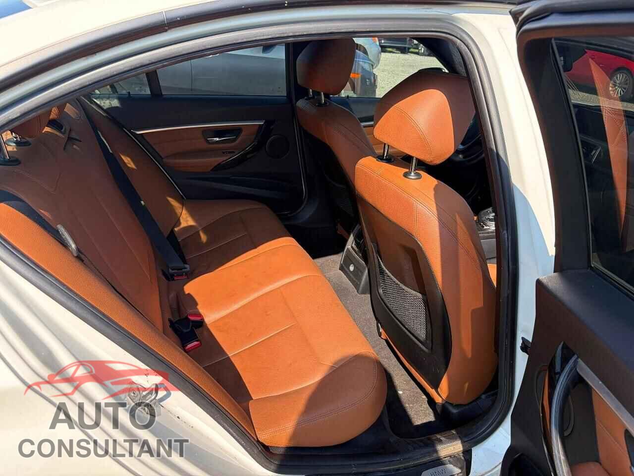 BMW 3 SERIES 2016 - WBA8E1C58GK479703