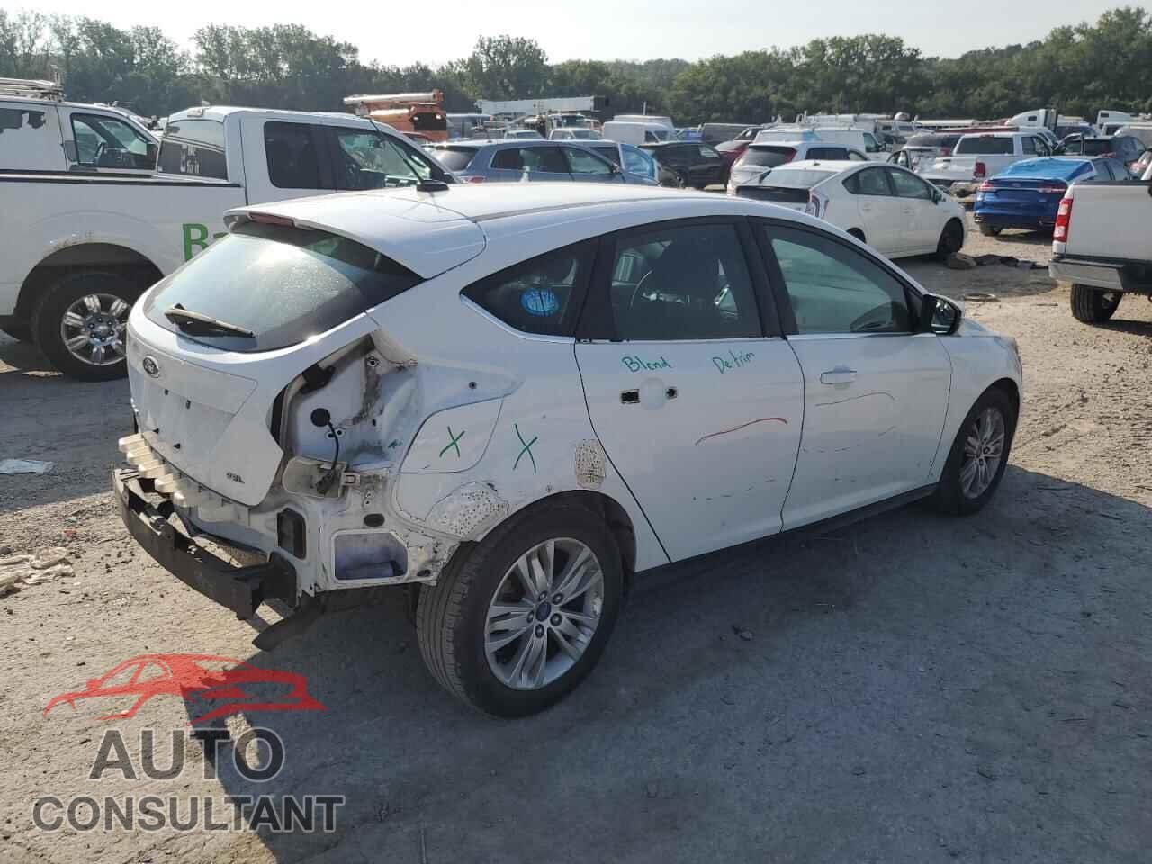 FORD FOCUS 2012 - 1FAHP3M21CL479727