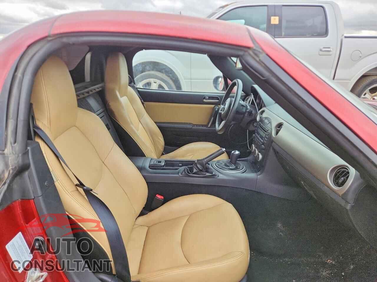 MAZDA MX5 2011 - JM1NC2PF2B0215109