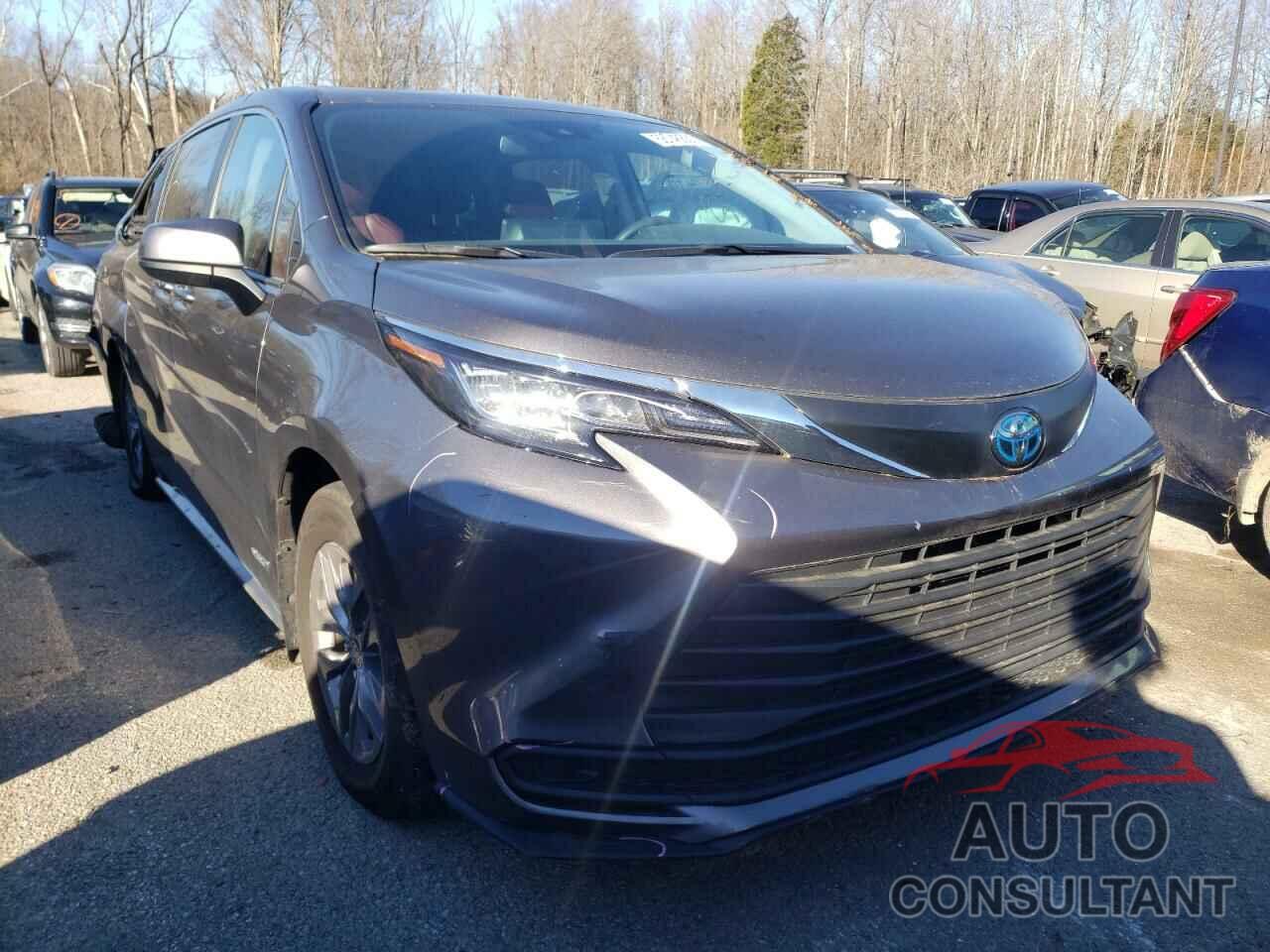 TOYOTA SIENNA 2021 - 5TDBSKFC7MS013413