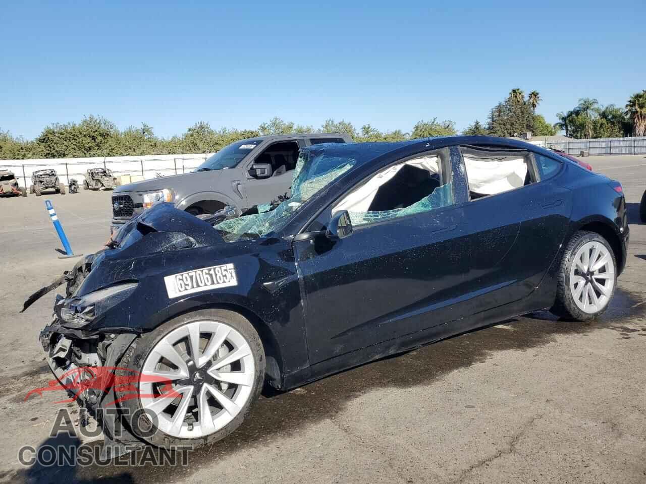 TESLA MODEL 3 2023 - 5YJ3E1EA8PF455809