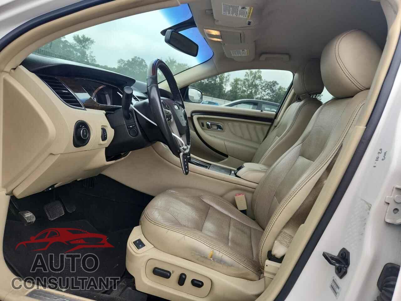 FORD TAURUS 2015 - 1FAHP2F87FG157571