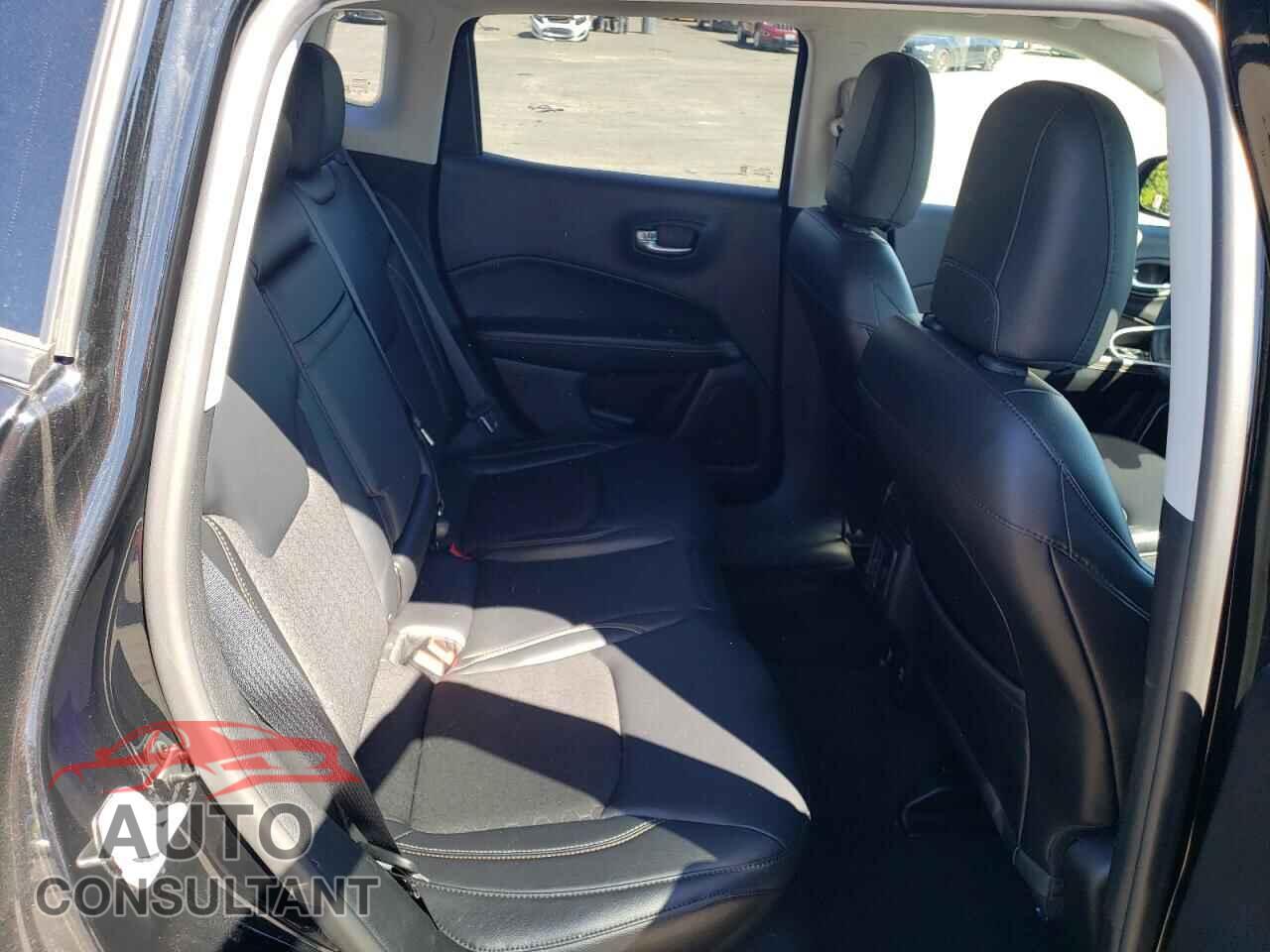 JEEP COMPASS 2017 - 3C4NJCBBXHT652786