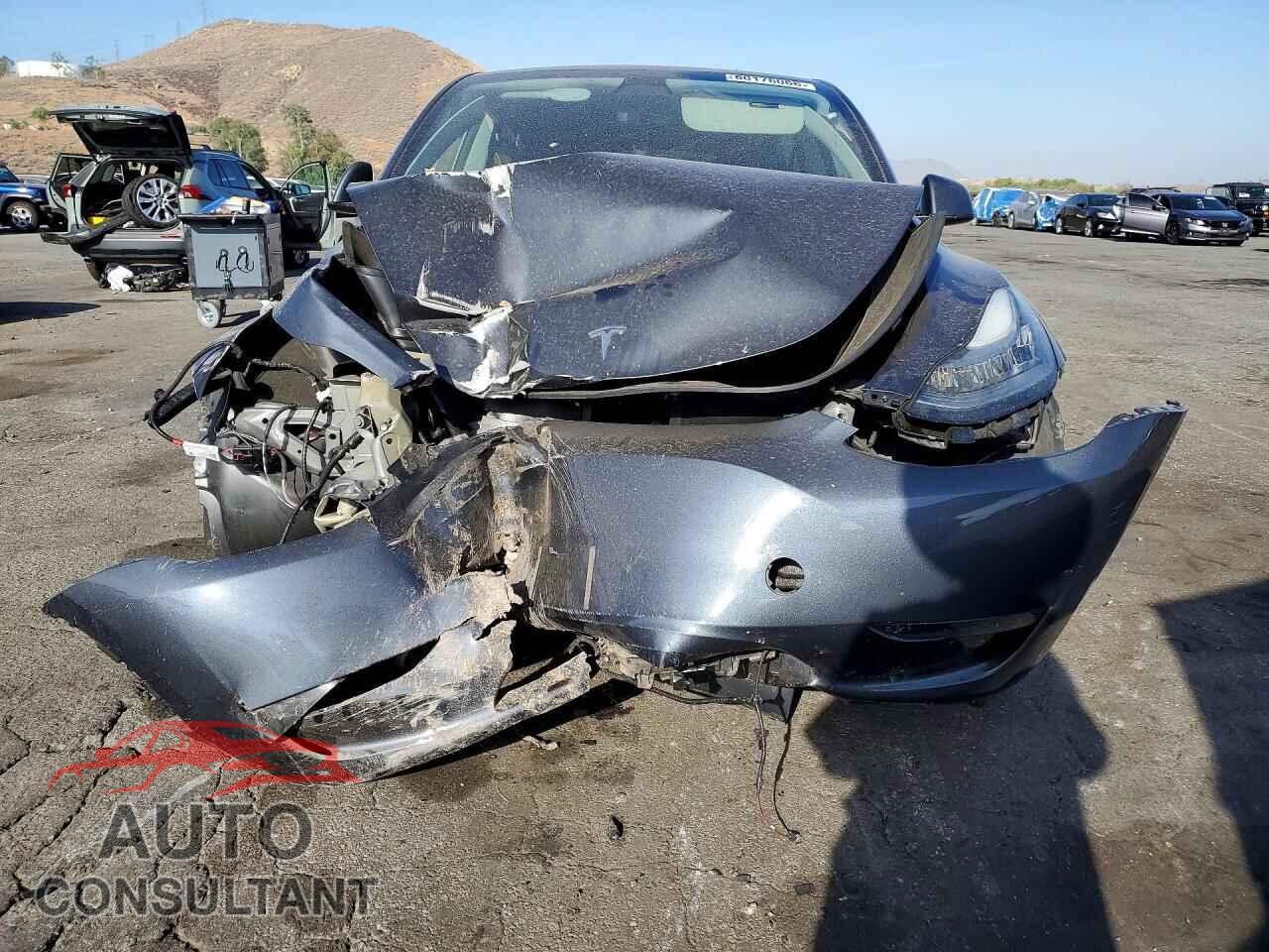 TESLA MODEL Y 2023 - 7SAYGDEE0PA030475