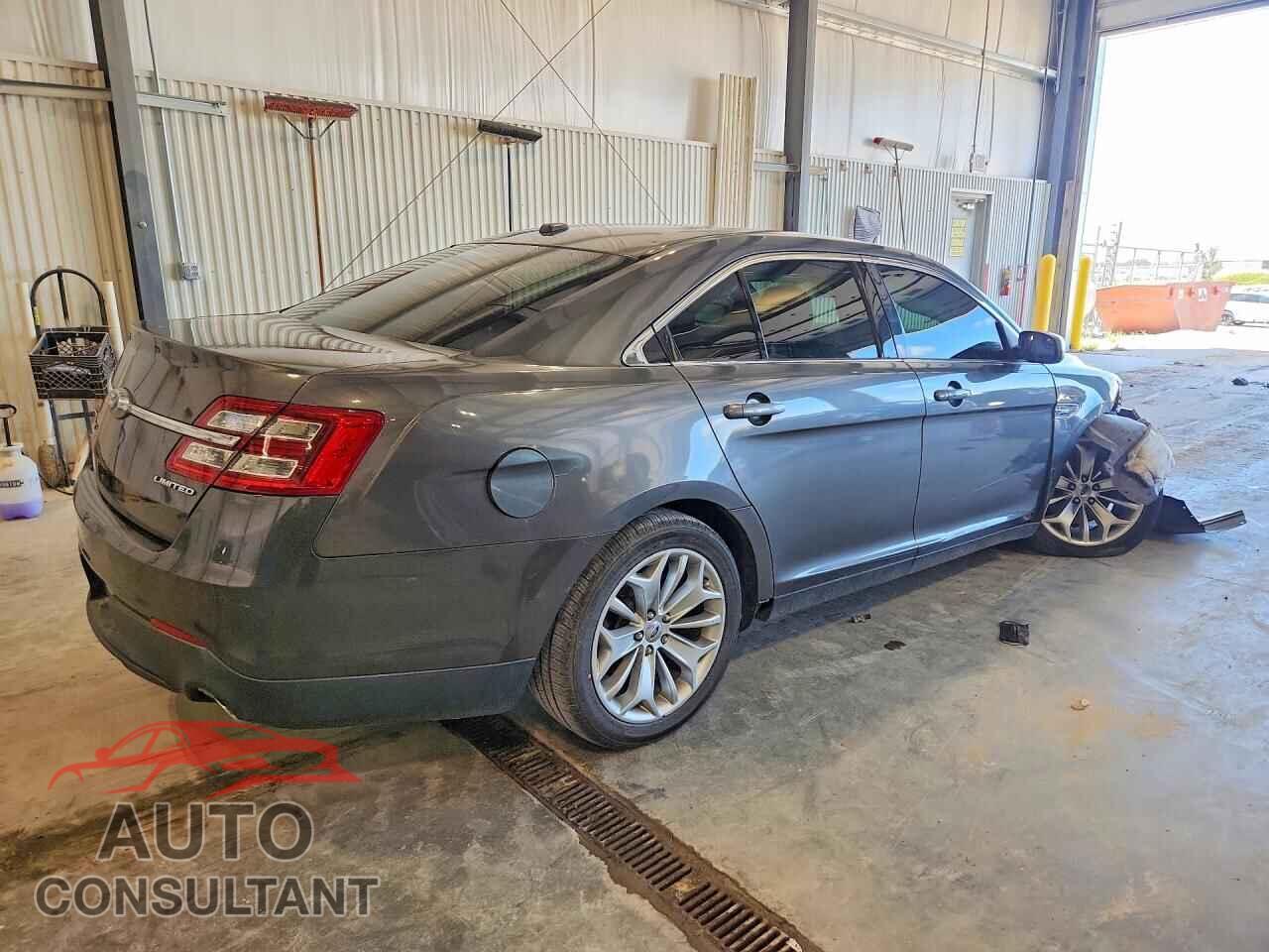 FORD TAURUS 2015 - 1FAHP2F80FG104792