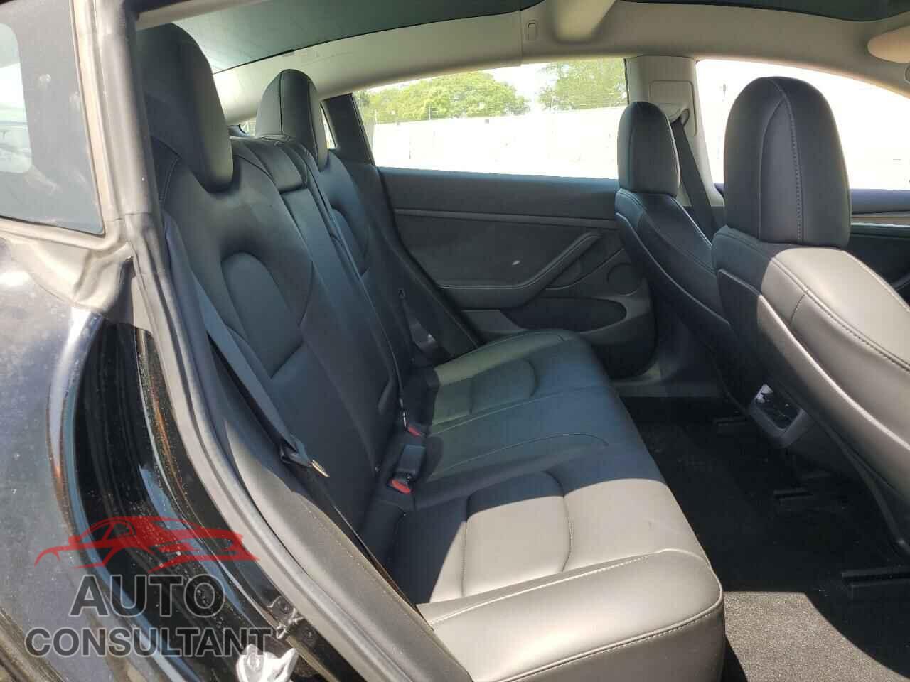 TESLA MODEL 3 2022 - 5YJ3E1EA2NF147936