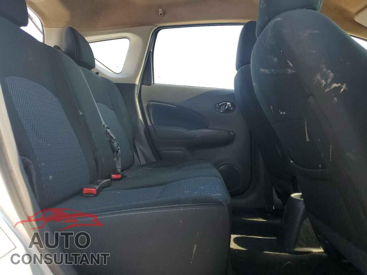 NISSAN VERSA 2017 - 3N1CE2CP3HL358410