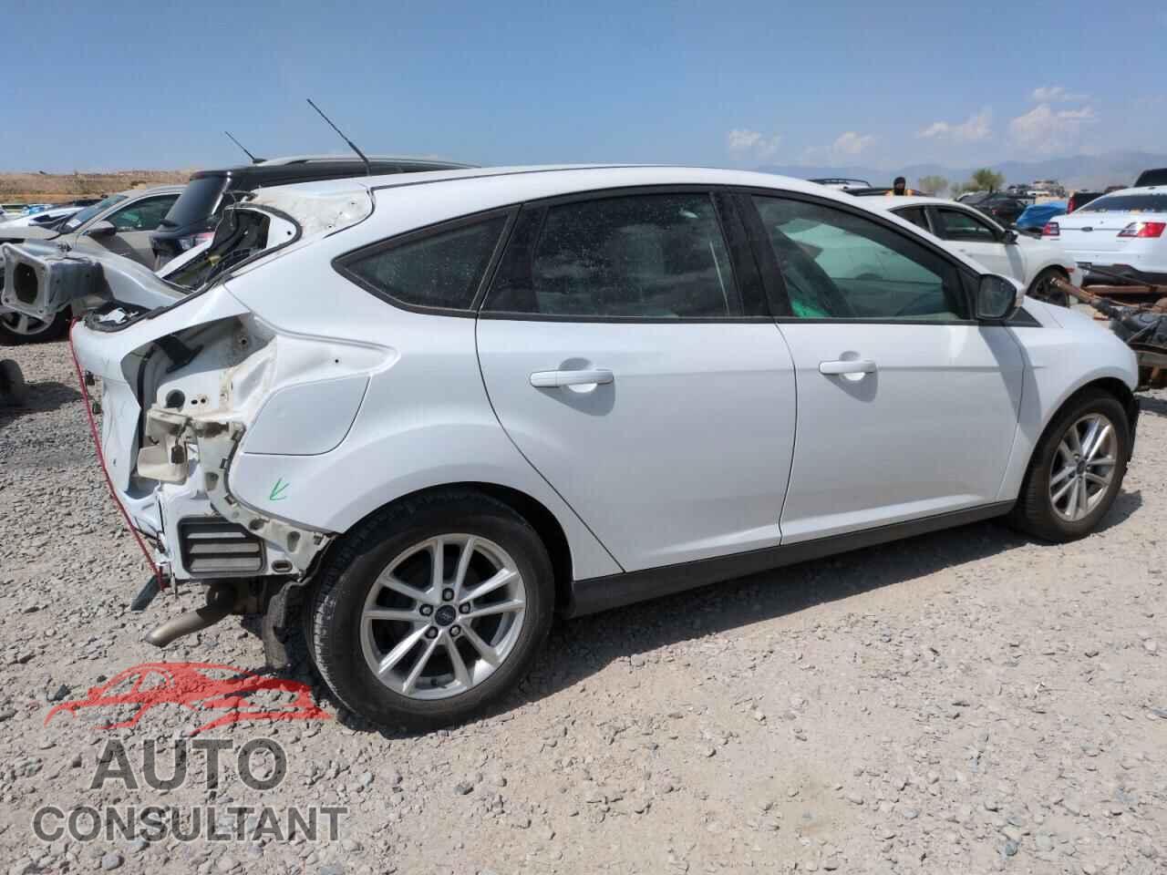 FORD FOCUS 2015 - 1FADP3K22FL203899