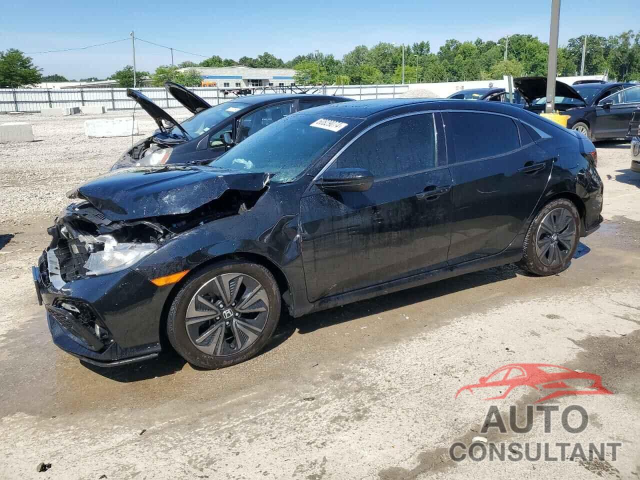 HONDA CIVIC 2018 - SHHFK7H58JU211493