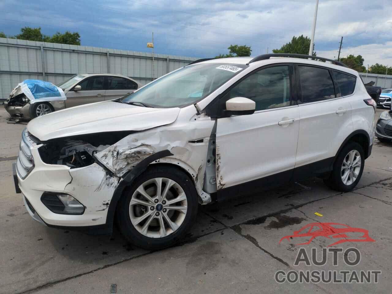 FORD ESCAPE 2018 - 1FMCU9HD0JUA20333