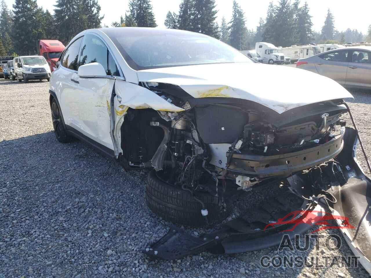 TESLA MODEL X 2020 - 5YJXCBE23LF272804