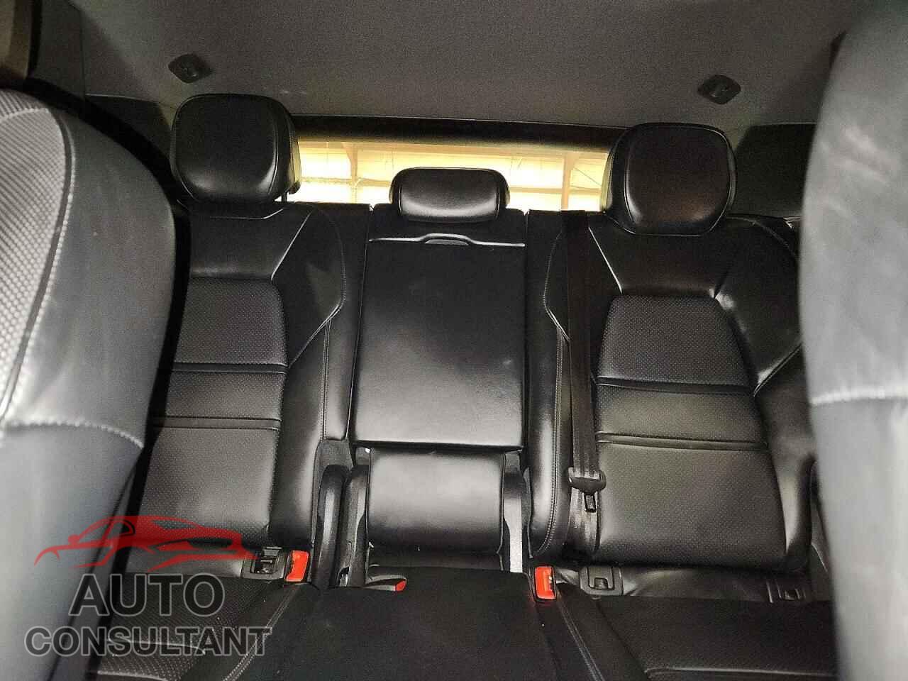 PORSCHE CAYENNE 2019 - WP1AA2AY1KDA03095