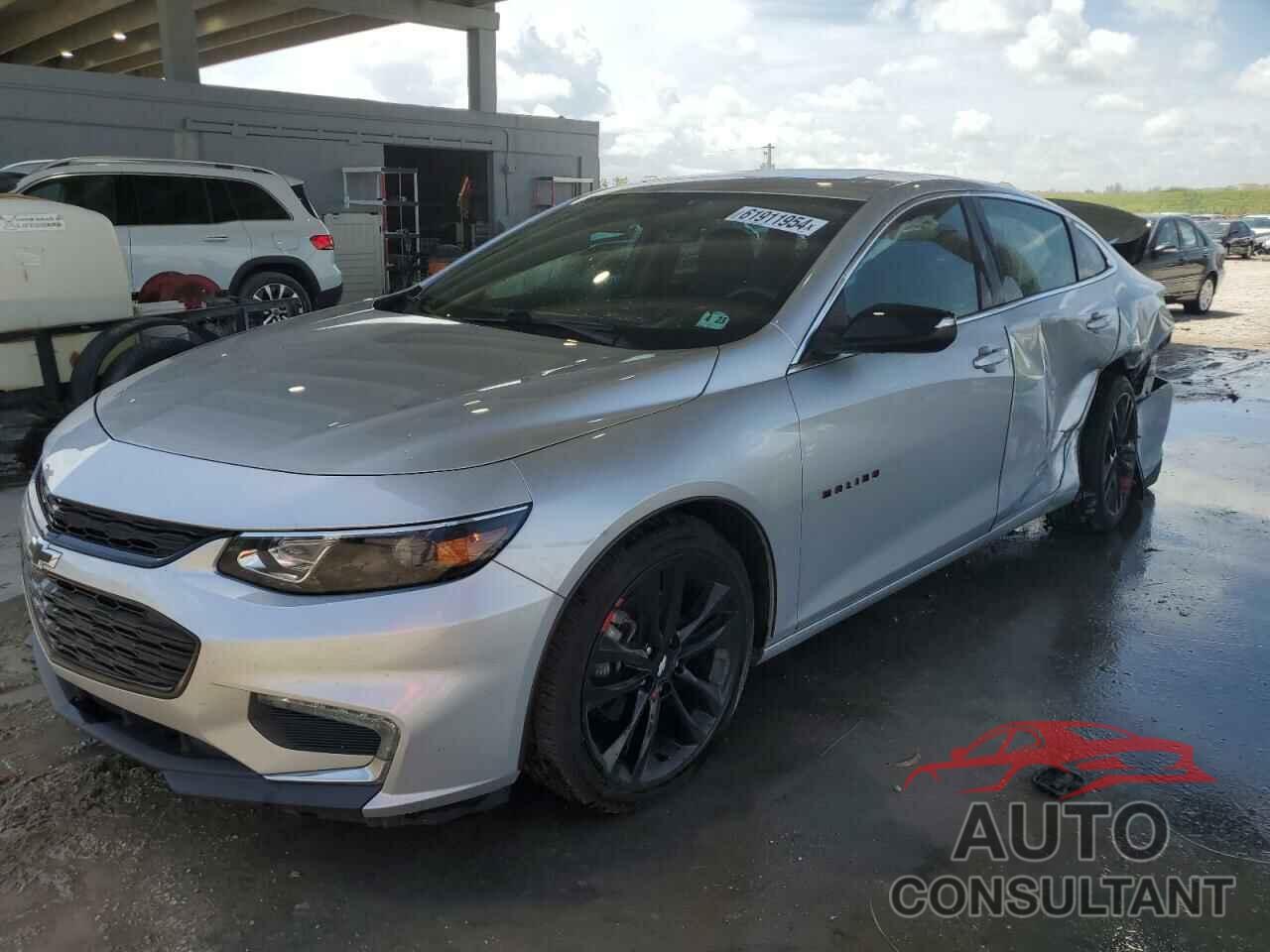 CHEVROLET MALIBU 2018 - 1G1ZD5ST2JF140851