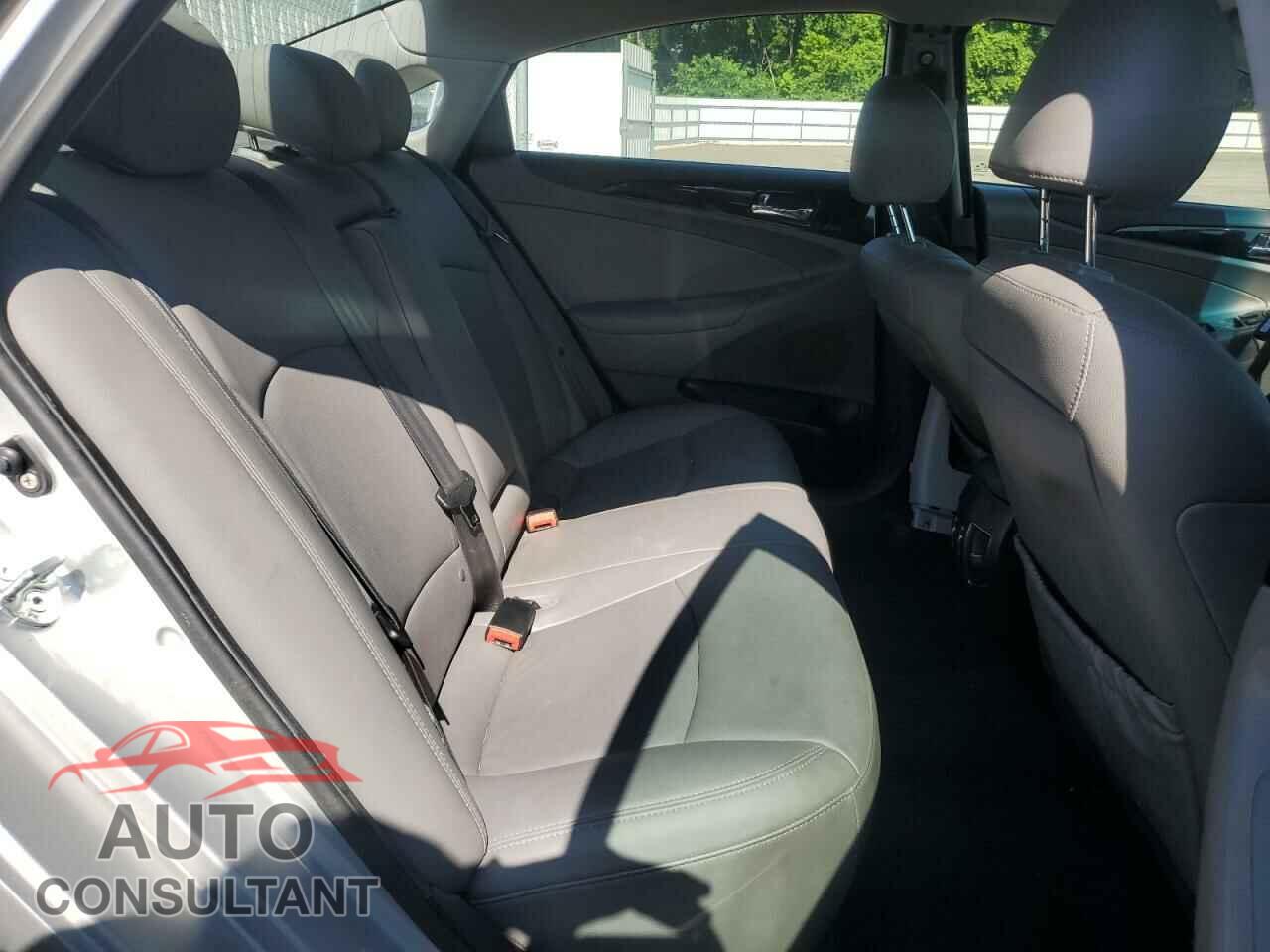 HYUNDAI SONATA 2011 - 5NPEC4AC2BH256448