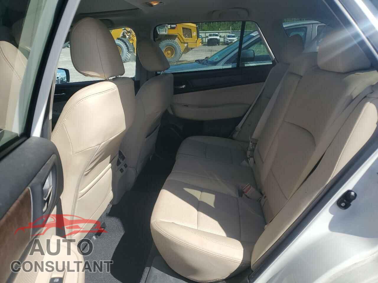 SUBARU OUTBACK 2017 - 4S4BSANC0H3245446